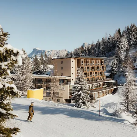 Hotel Boè Sport&Nature-3